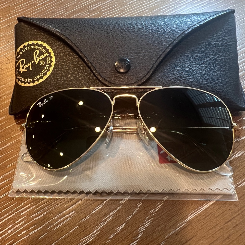 Ray-Ban Aviator RB3025 Polarized - NO SCRATCHES!